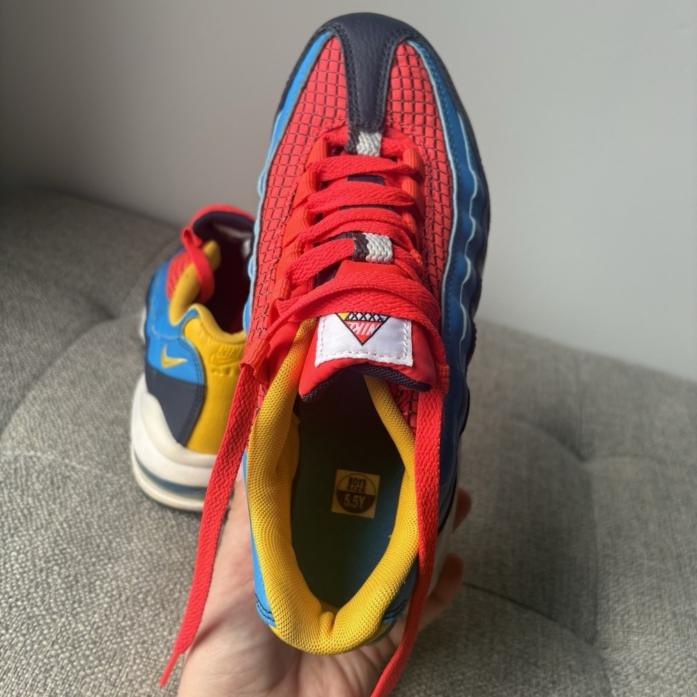 Nike Air Max 95 Now GS 'Crimson Blue' Spider- Man Size 5Y EU 38 AV2289-600 - Picture 6 of 8